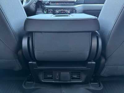 2026 Chevrolet 1500 Crew Cab, $53170.0. Photo 9