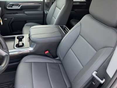 2026 Chevrolet 3500 Crew Cab, $80610.0. Photo 6