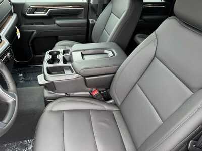 2026 Chevrolet 3500 Crew Cab, $66890.0. Photo 6