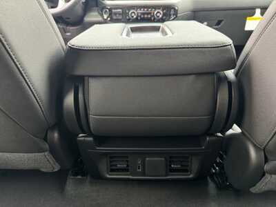2026 Chevrolet 3500 Crew Cab, $66890.0. Photo 9