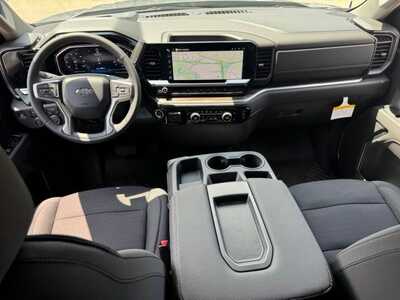 2026 Chevrolet 1500 Crew Cab, $53170.0. Photo 11