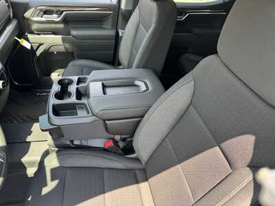 2026 Chevrolet 1500 Crew Cab, $53170.0. Photo 6