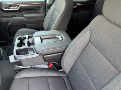 2026 Chevrolet 1500 Crew Cab, $49695.0. Photo 6