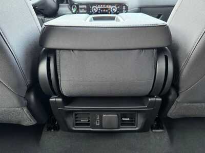 2026 Chevrolet 1500 Crew Cab, $49695.0. Photo 9