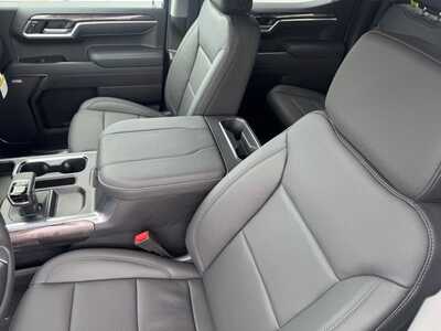 2026 Chevrolet 1500 Crew Cab, $56090.0. Photo 6
