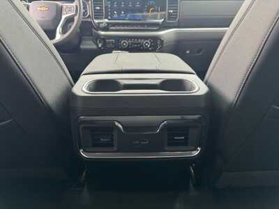 2026 Chevrolet 1500 Crew Cab, $56090.0. Photo 9
