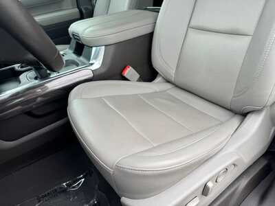 2023 Chevrolet 1500 Crew Cab, $44499. Photo 5
