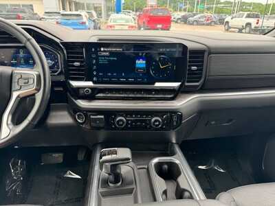 2023 Chevrolet 1500 Crew Cab, $42499. Photo 2