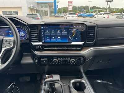 2024 Chevrolet 1500 Crew Cab, $43499. Photo 2