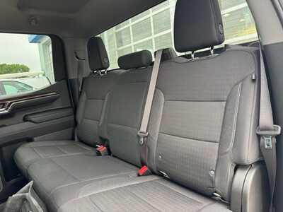 2024 Chevrolet 1500 Crew Cab, $43499. Photo 8
