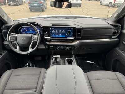 2024 Chevrolet 1500 Crew Cab, $43499. Photo 9