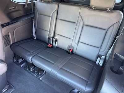 2021 Chevrolet Suburban, $37990. Photo 10