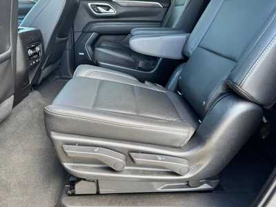 2021 Chevrolet Suburban, $37990. Photo 8