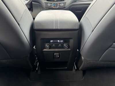 2021 Chevrolet Traverse, $23499. Photo 10