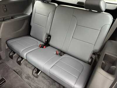 2021 Chevrolet Traverse, $23499. Photo 9