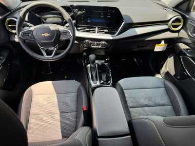 2026 Chevrolet Trax, $24735.0. Photo 11