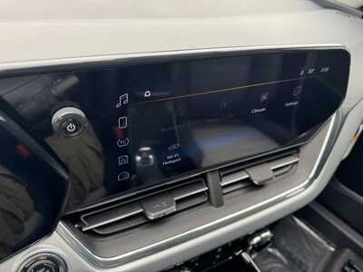 2026 Chevrolet Trax, $23590. Photo 2