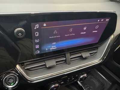 2026 Chevrolet Trax, $27235.0. Photo 2