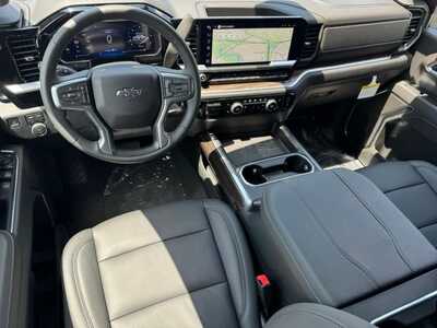 2026 Chevrolet 3500 Crew Cab, $67890.0. Photo 10