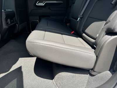2026 Chevrolet 3500 Crew Cab, $67890.0. Photo 7