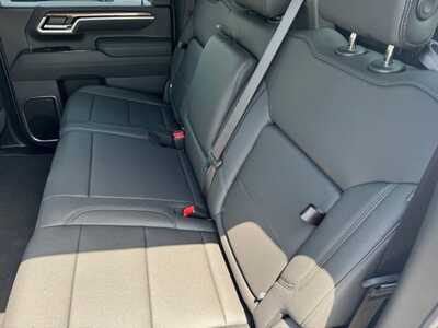 2026 Chevrolet 3500 Crew Cab, $67890.0. Photo 8