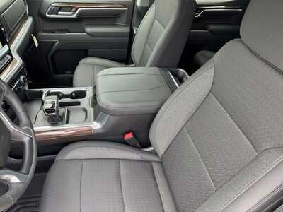 2026 Chevrolet 1500 Crew Cab, $56670.0. Photo 6