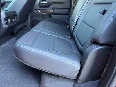 2021 Chevrolet 1500 Crew Cab, $35999. Photo 7