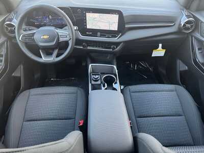 2027 Chevrolet Equinox, $31345.0. Photo 11