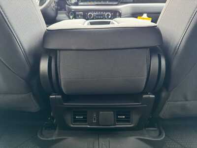 2026 Chevrolet 1500 Crew Cab, $57060.0. Photo 9