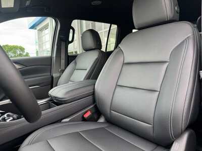 2026 Chevrolet Traverse, $45370.0. Photo 6