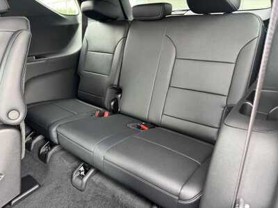 2026 Chevrolet Traverse, $45370.0. Photo 9