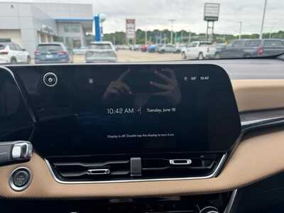 2025 Chevrolet Equinox, $30499. Photo 3