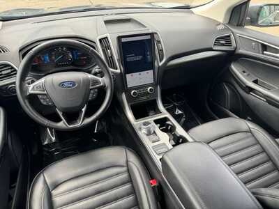 2022 Ford Edge, $18795. Photo 11