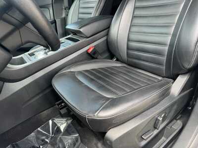 2022 Ford Edge, $18795. Photo 5