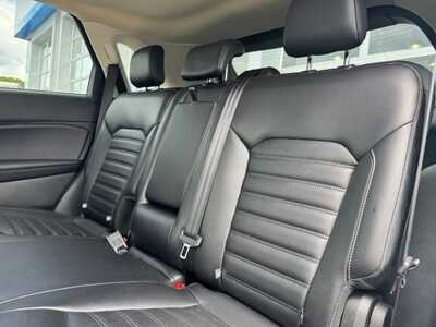 2022 Ford Edge, $18795. Photo 8