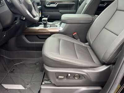 2026 Chevrolet 1500 Crew Cab, $66865.0. Photo 5
