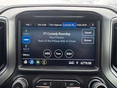2022 Chevrolet 1500 Crew Cab, $28999. Photo 3