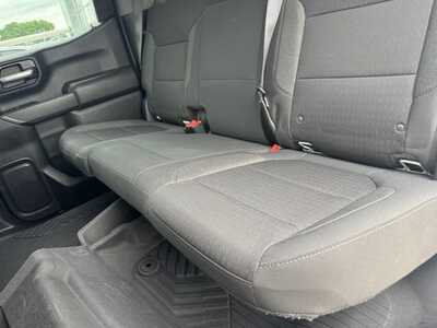 2022 Chevrolet 1500 Crew Cab, $28999. Photo 7