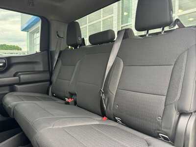 2022 Chevrolet 1500 Crew Cab, $28999. Photo 8