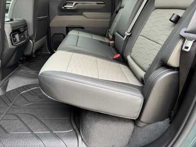 2026 Chevrolet 2500 Crew Cab, $83275.0. Photo 7