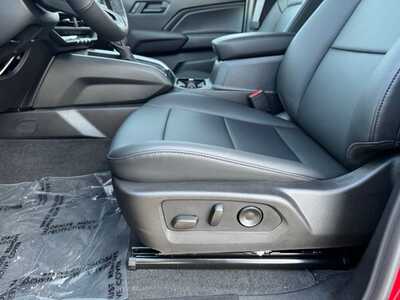 2026 Chevrolet Colorado Crew Cab, $44840.0. Photo 5