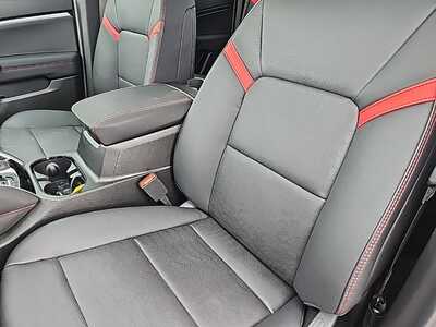 2026 Chevrolet Colorado, $46115. Photo 8