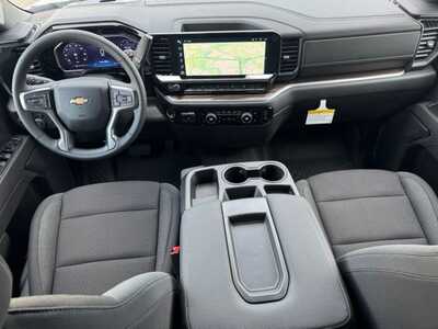2026 Chevrolet 1500 Crew Cab, $55715.0. Photo 11