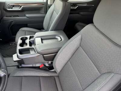 2026 Chevrolet 1500 Crew Cab, $55715.0. Photo 6
