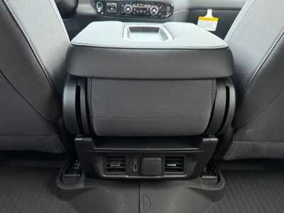 2026 Chevrolet 1500 Crew Cab, $55715.0. Photo 9