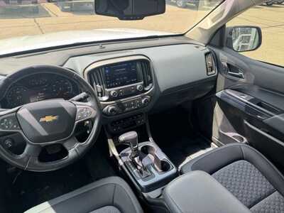 2021 Chevrolet Colorado, $25999. Photo 10