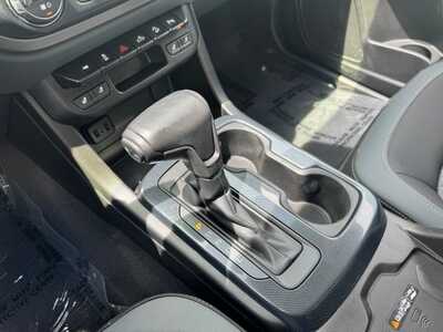 2021 Chevrolet Colorado, $25999. Photo 12