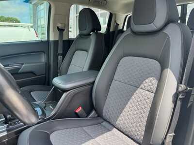 2021 Chevrolet Colorado, $25999. Photo 5