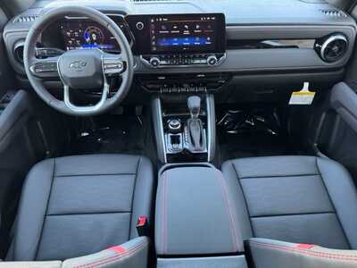 2026 Chevrolet Colorado Crew Cab, $46290.0. Photo 11