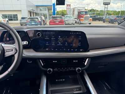 2025 Chevrolet Suburban, $61999. Photo 2